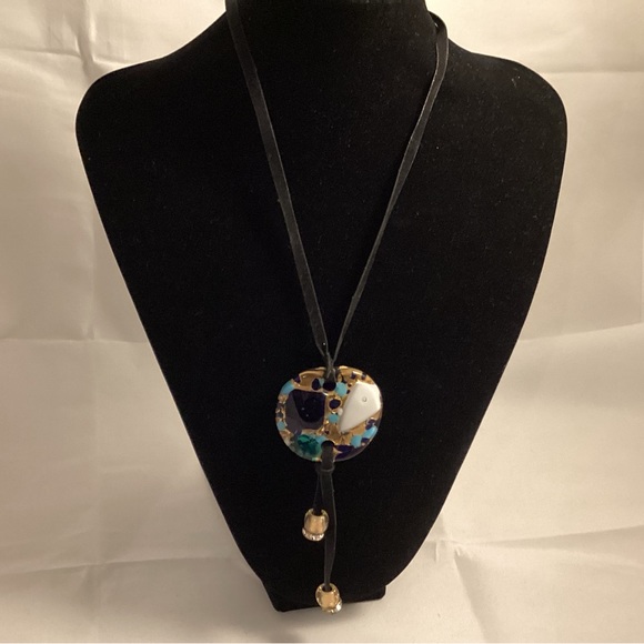 Murano Glass pendant on Suede Necklace - Picture 1 of 7